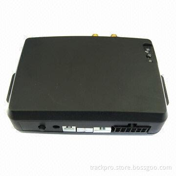 GSM GPS vehicle tracker tr20 with door lock/unlock control